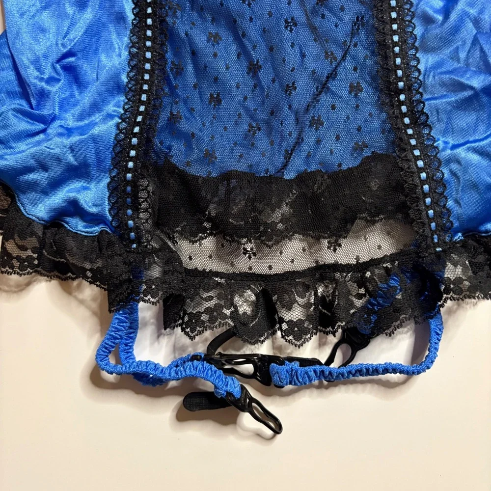 Unbranded Lingerie Camisole Womens M Blue Black Lace Trim Garter Straps USA